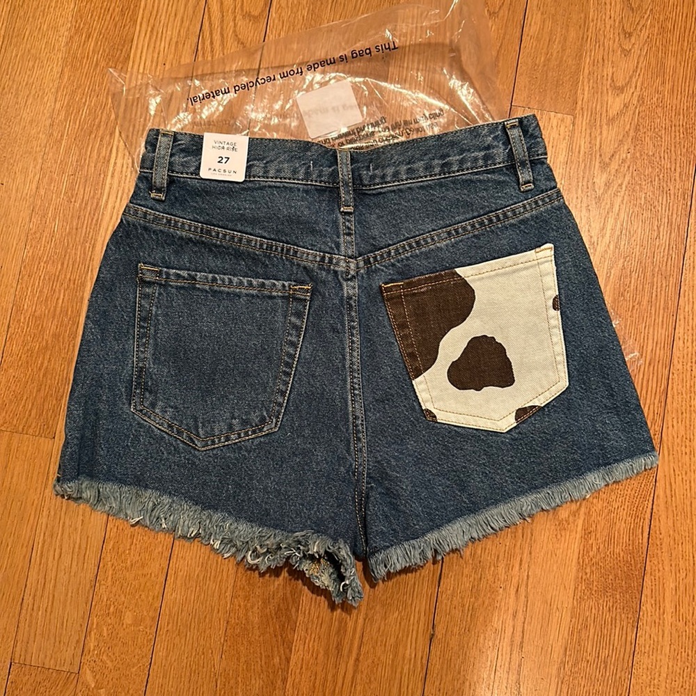 PacSun shorts with cow print pocket